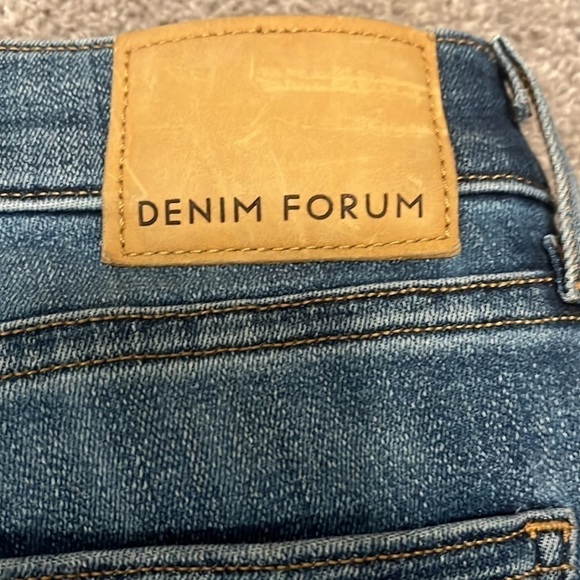 Denim Forum Nico Mid Crop Jeans Medium Lagoon Wash Size 27 - Picture 9 of 10